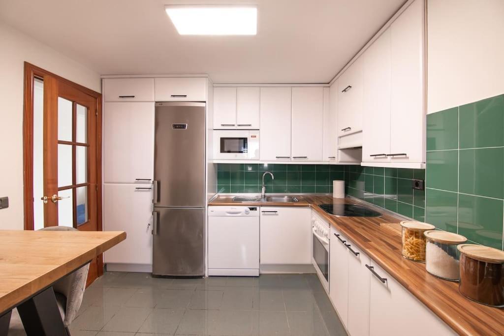 Las Vistas Residencial L Parking Privado Las Palmas de Gran Canaria Eksteriør bilde